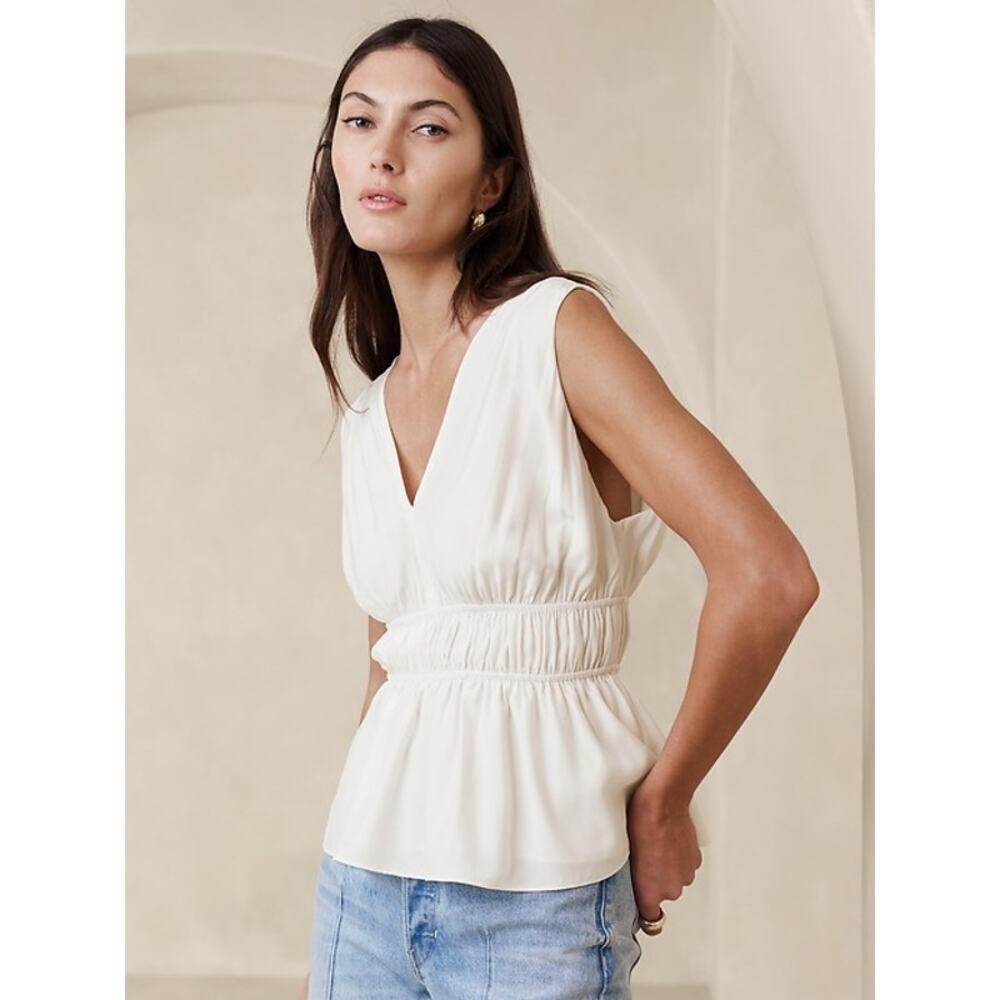 Banana Republic Women Cascade Silk Charmeuse Top XS Minimalist Quiet Luxury NWT